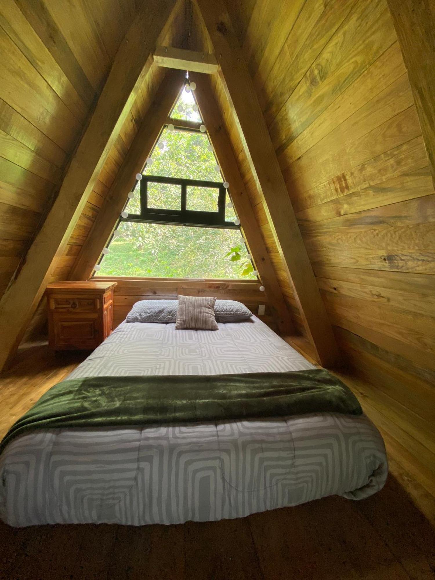 Cabanas Alpina, Romantica Y Acogedora A 10 Minutos Del Centro Tepoztlán Esterno foto